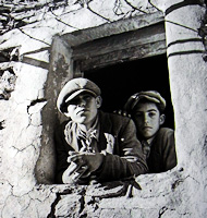 Ragazzi alla finestra Ragazzi alla finestra